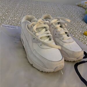 Nike girls /women White Sneakers